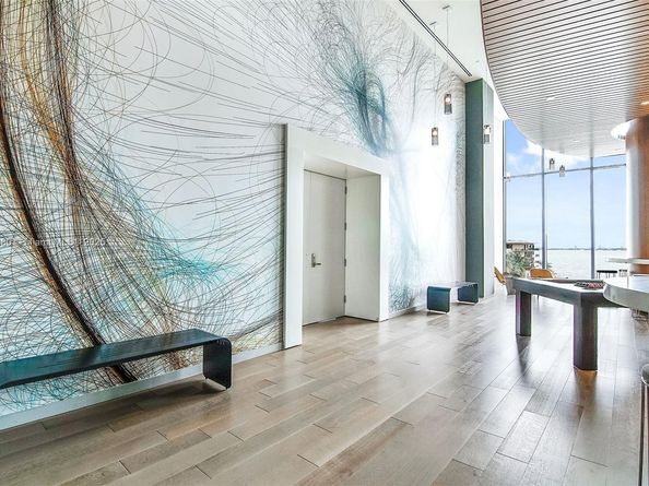 460 NE 28th St 1404, Miami FL 33137