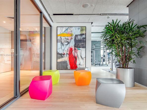 460 NE 28th St 1404, Miami FL 33137