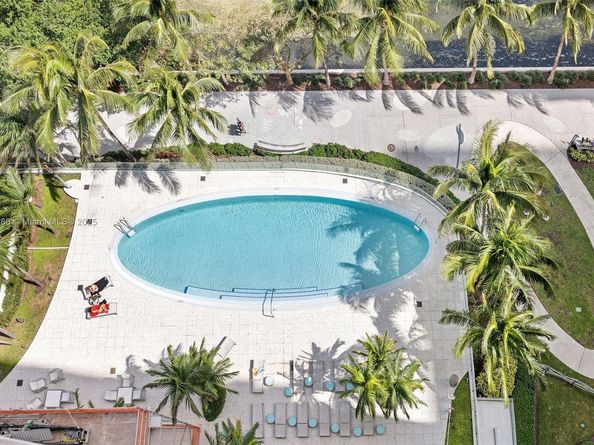 460 NE 28th St 1404, Miami FL 33137