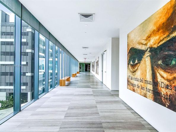 460 NE 28th St 1404, Miami FL 33137