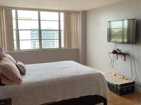 2025 NE 164th St 808, North Miami Beach FL 33162