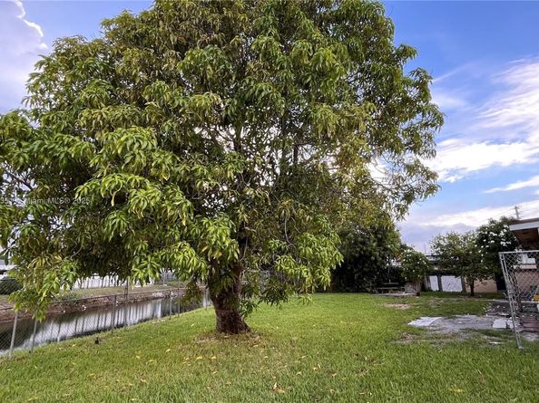 17320 NW 47th Ave, Miami Gardens FL 33055