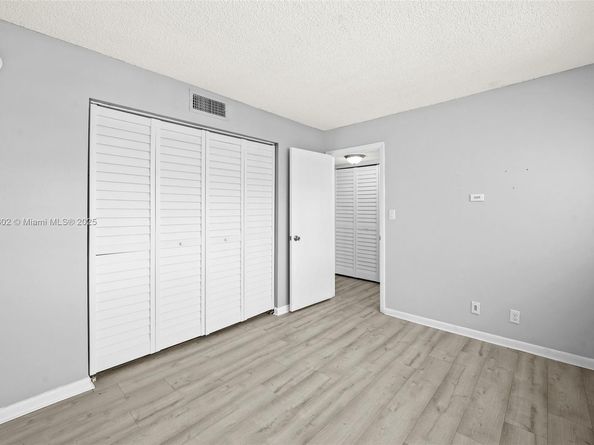 2302 S Cypress Bend Dr 210, Pompano Beach FL 33069