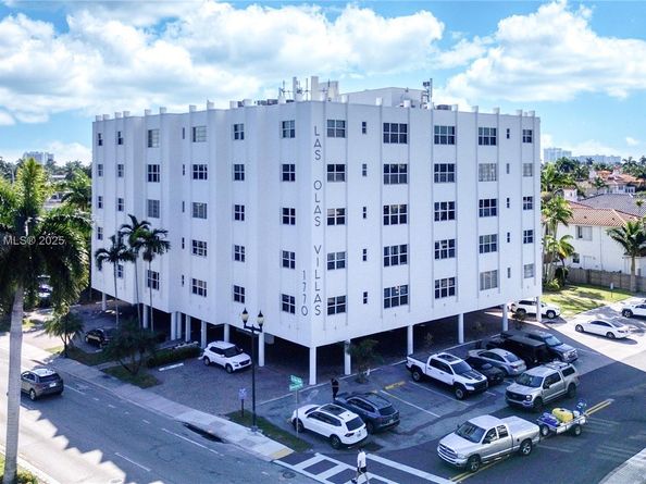 1770 E Las Olas Blvd 302, Fort Lauderdale FL 33301