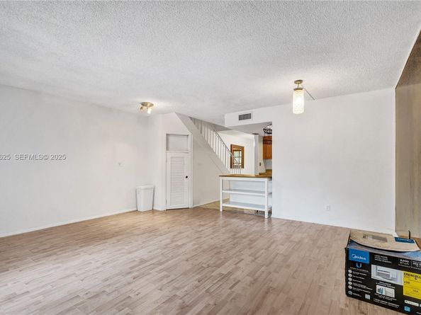 Undisclosed Address #A11924625, North Miami FL 33181