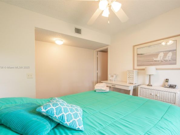 174 Waterside Dr 174, Hypoluxo FL 33462