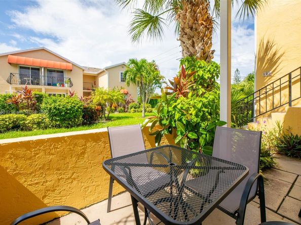 174 Waterside Dr 174, Hypoluxo FL 33462