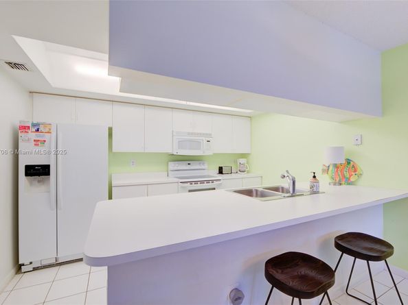 174 Waterside Dr 174, Hypoluxo FL 33462