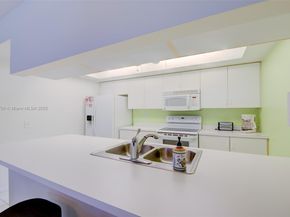 174 Waterside Dr 174, Hypoluxo FL 33462
