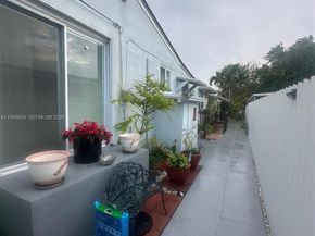 2314 SW 60 Avenue, Miami FL 33155