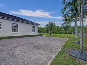 411 NW 125th Ave, Miami FL 33182