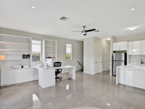 411 NW 125th Ave, Miami FL 33182