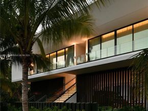 375 N Hibiscus Dr, Miami Beach FL 33139