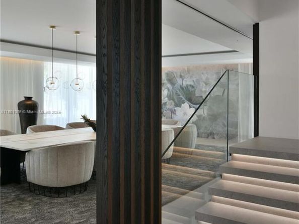 375 N Hibiscus Dr, Miami Beach FL 33139