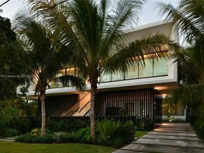 375 N Hibiscus Dr, Miami Beach FL 33139