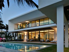 375 N Hibiscus Dr, Miami Beach FL 33139
