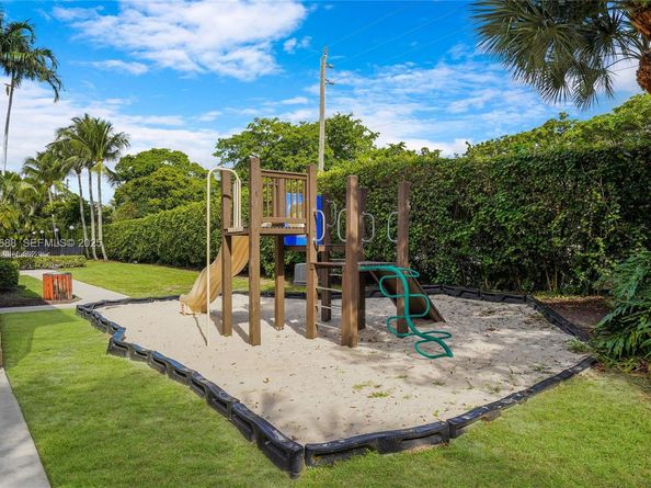 1010 Belmont Pl 1010, Boynton Beach FL 33436