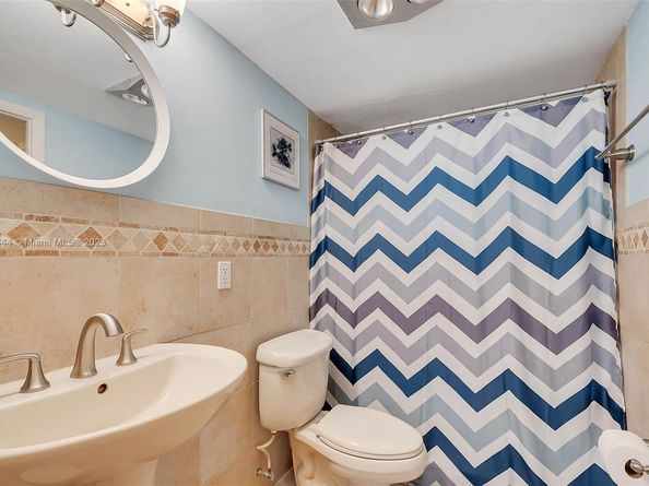 465 Ocean Dr 804, Miami Beach FL 33139