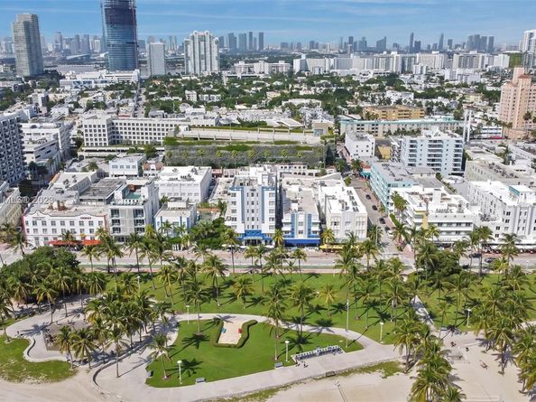 465 Ocean Dr 804, Miami Beach FL 33139