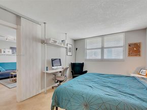 465 Ocean Dr 804, Miami Beach FL 33139