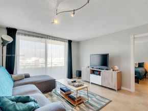 465 Ocean Dr 804, Miami Beach FL 33139