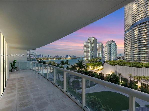 450 Alton Rd 906, Miami Beach FL 33139