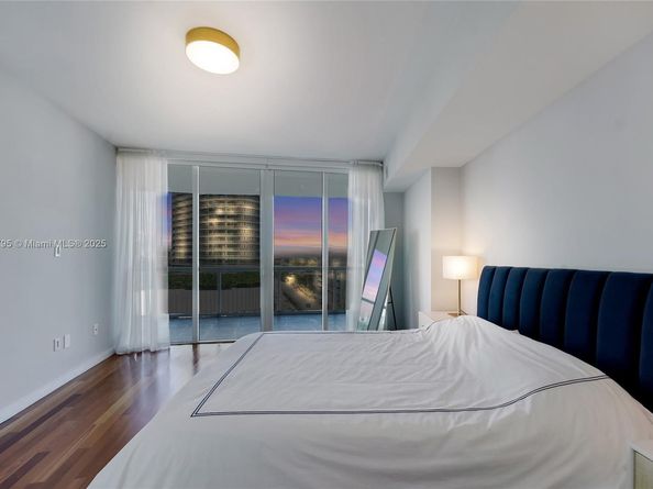 450 Alton Rd 906, Miami Beach FL 33139