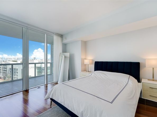 450 Alton Rd 906, Miami Beach FL 33139