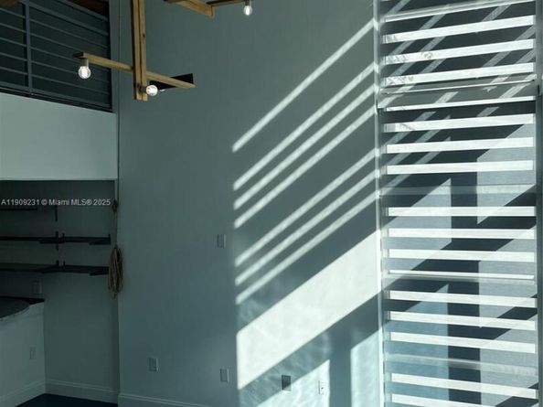 7744 Collins Ave 17, Miami Beach FL 33141