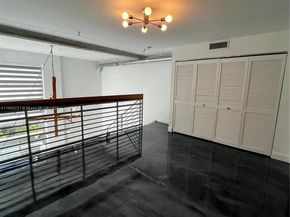 7744 Collins Ave 17, Miami Beach FL 33141