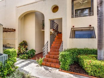 3558 Magellan Cir
