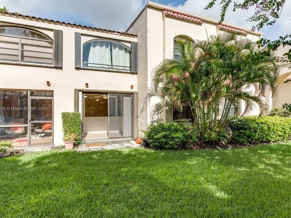 3558 Magellan Cir 132, Aventura FL 33180