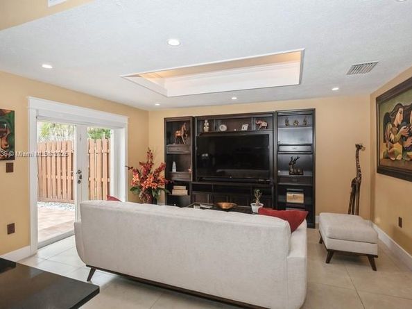 8321 SW 124th Ave 104, Miami FL 33183