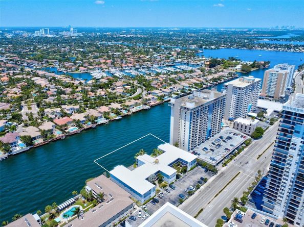 2200 S Ocean Dr N307, Hollywood FL 33019