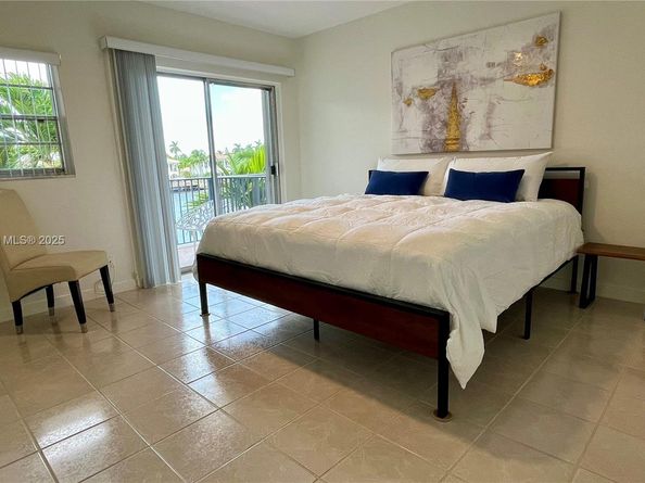 2200 S Ocean Dr N307, Hollywood FL 33019