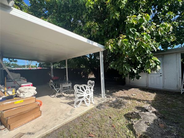 1810 NW 69th Ter, Miami FL 33147