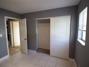 825 SW 10th St, Hallandale Beach FL 33009