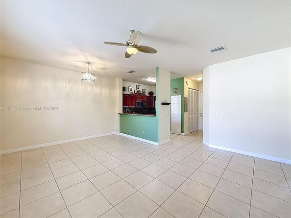 2935 SE 1st Dr 21, Homestead FL 33033