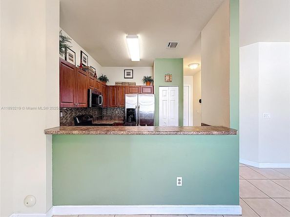 2935 SE 1st Dr 21, Homestead FL 33033
