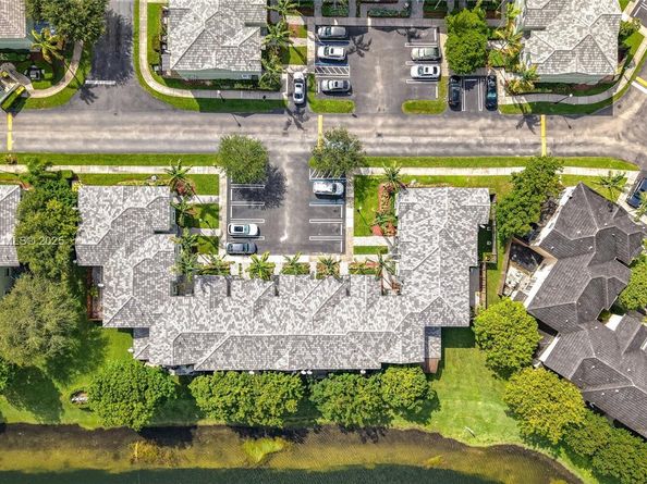 2935 SE 1st Dr 21, Homestead FL 33033
