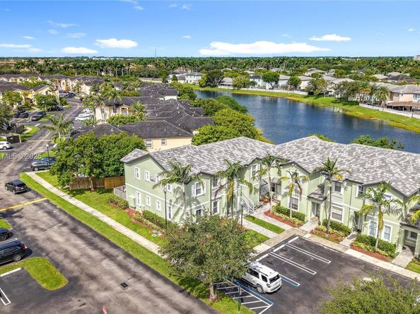 2935 SE 1st Dr 21, Homestead FL 33033