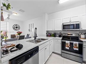 2819 SE 1st Dr 7, Homestead FL 33033