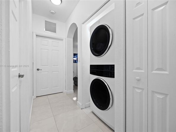 2819 SE 1st Dr 7, Homestead FL 33033
