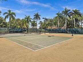 1915 NW 79th Ter, Pembroke Pines FL 33024
