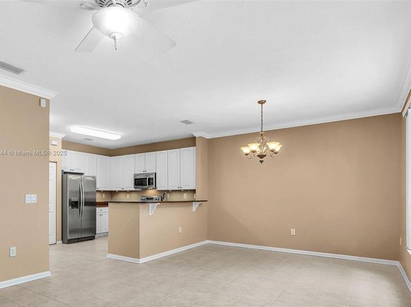 1915 NW 79th Ter, Pembroke Pines FL 33024