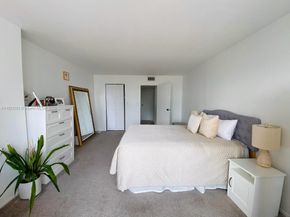 800 Parkview Dr 726, Hallandale Beach FL 33009