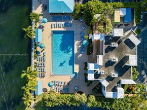 800 Parkview Dr 726, Hallandale Beach FL 33009