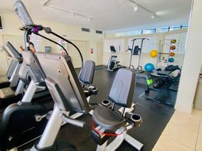 800 Parkview Dr 726, Hallandale Beach FL 33009