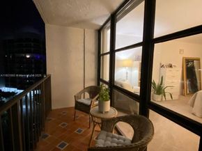 800 Parkview Dr 726, Hallandale Beach FL 33009