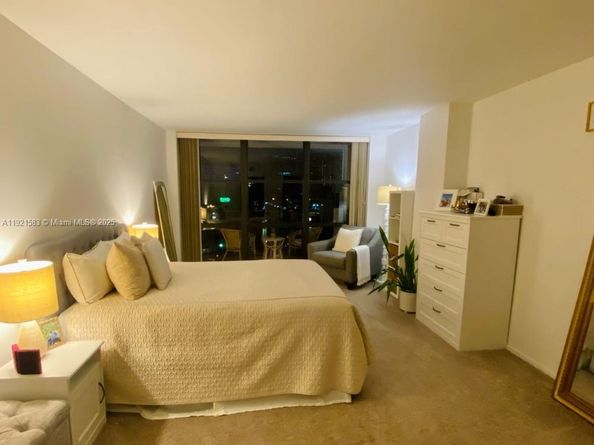 800 Parkview Dr 726, Hallandale Beach FL 33009